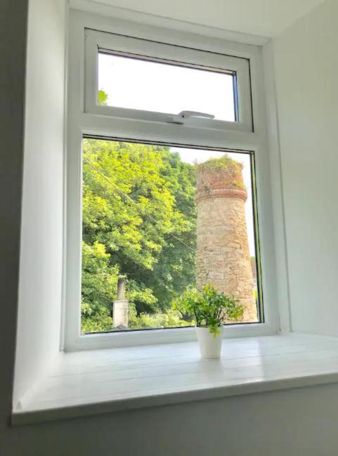 A Woodland Retreat - Apartment In Converted Mill Helston Esterno foto